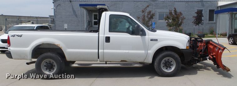 image for item FM9427 2003 Ford F250 Super Duty XL pickup truck