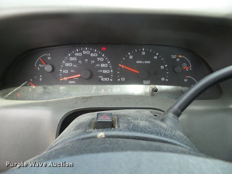 image for item FM9427 2003 Ford F250 Super Duty XL pickup truck