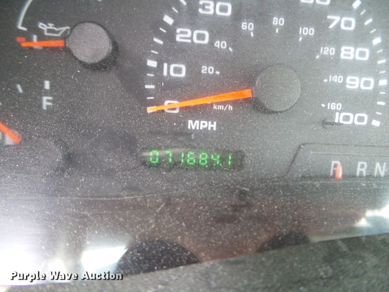 image for item FM9427 2003 Ford F250 Super Duty XL pickup truck