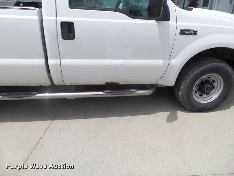 image for item FM9427 2003 Ford F250 Super Duty XL pickup truck