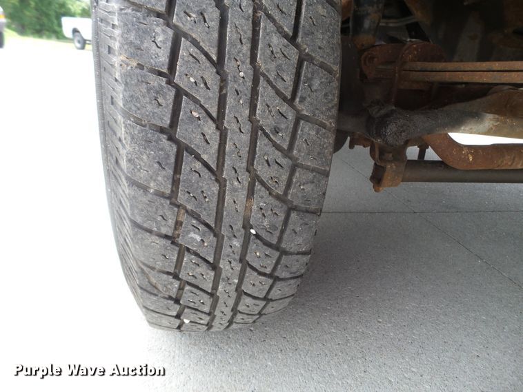 image for item FM9428 2001 Ford F250 Super Duty XL pickup truck