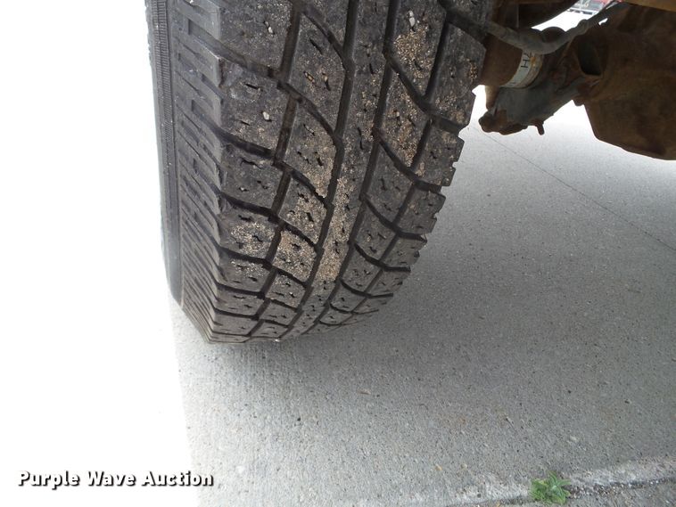 image for item FM9428 2001 Ford F250 Super Duty XL pickup truck