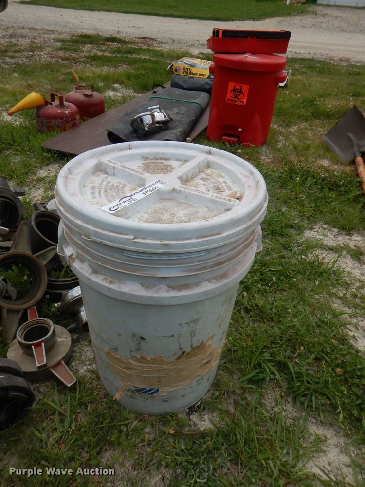 image for item FP9005 Water pump, hose, and connectors