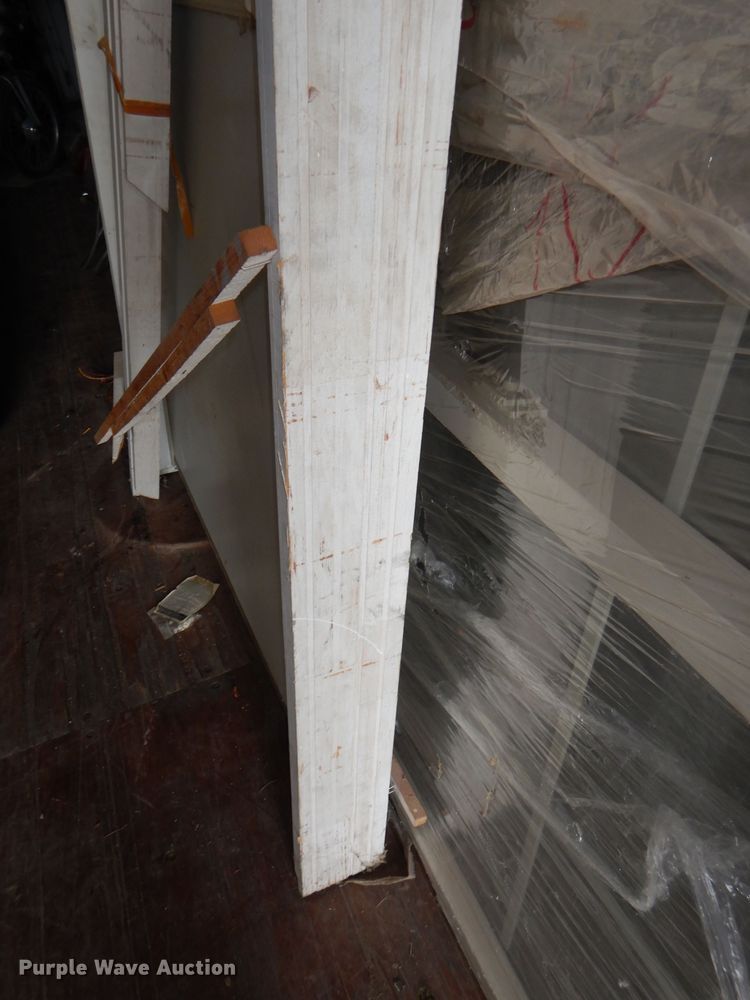 image for item FP9009 Quaker window