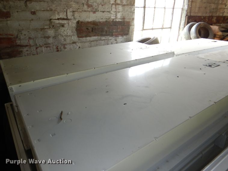 image for item FP9031 (24) light fixtures