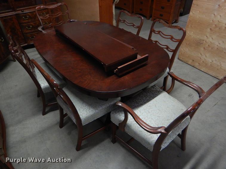 image for item FT9565 Dining room set