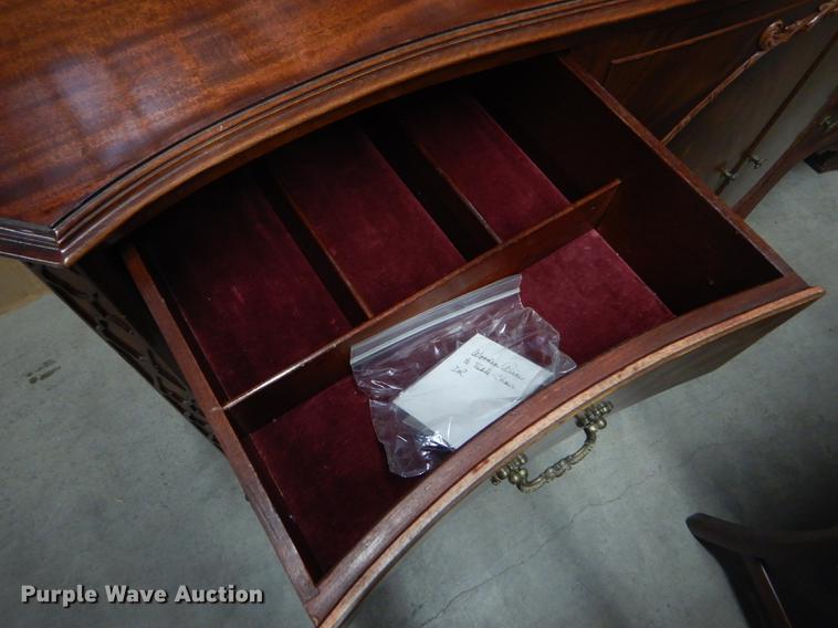 image for item FT9565 Dining room set