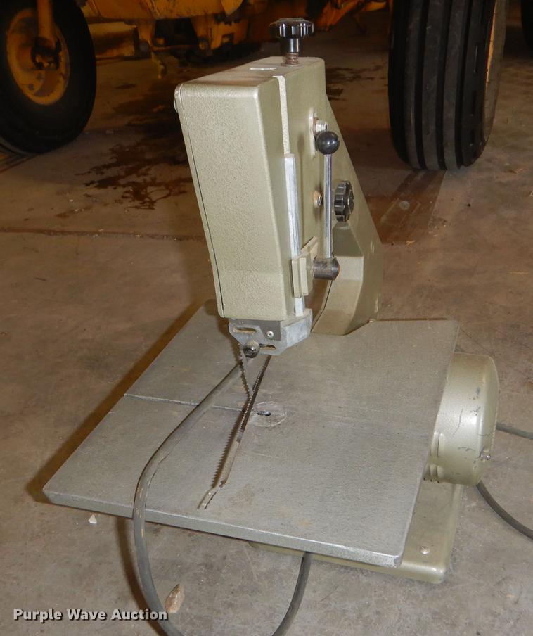 Burgess BBS-20 bandsaw in Hays, KS 
