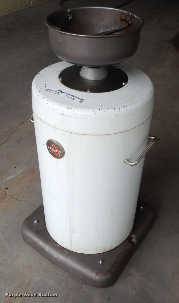 Alemite waste oil drain caddy in Hays, KS Item FT9592 sold Purple Wave