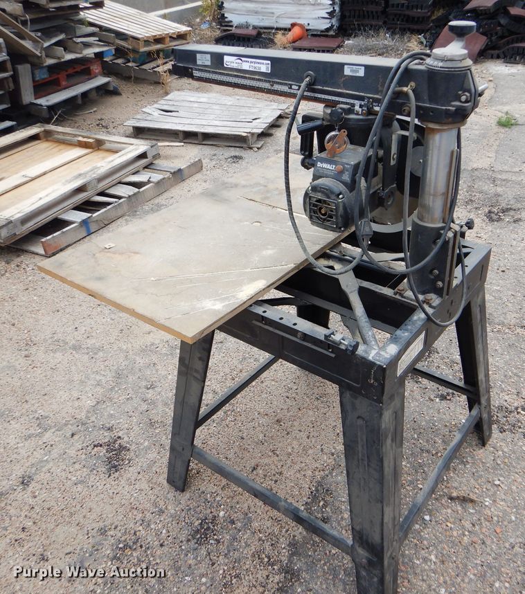 image for item FT9638 Dewalt 7790 radial arm saw