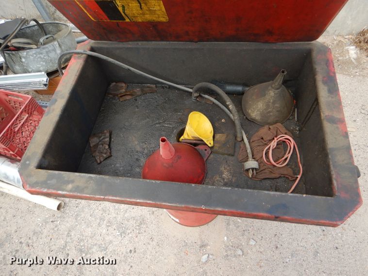 image for item FT9639 Pee Wee 26 parts washer