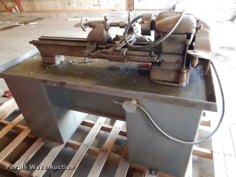 image for item FT9640 South Bend A C18370AD metal lathe