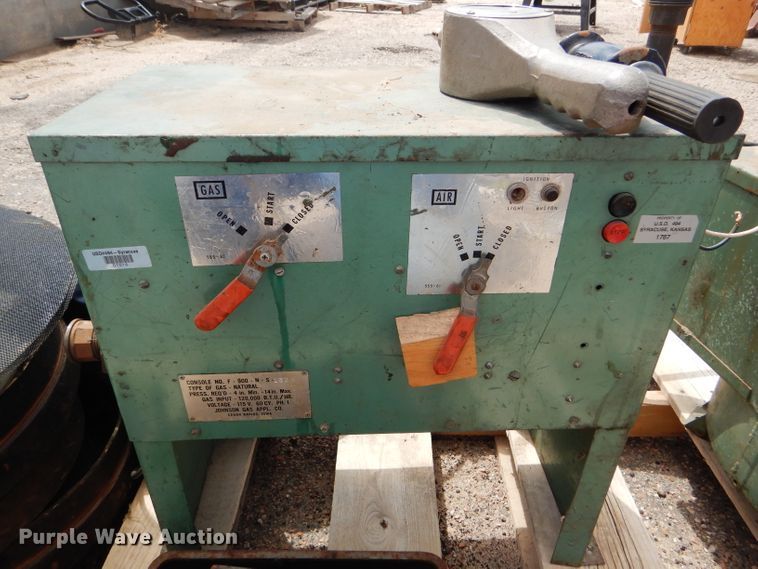 image for item FT9641 Johnson F-900 foundry