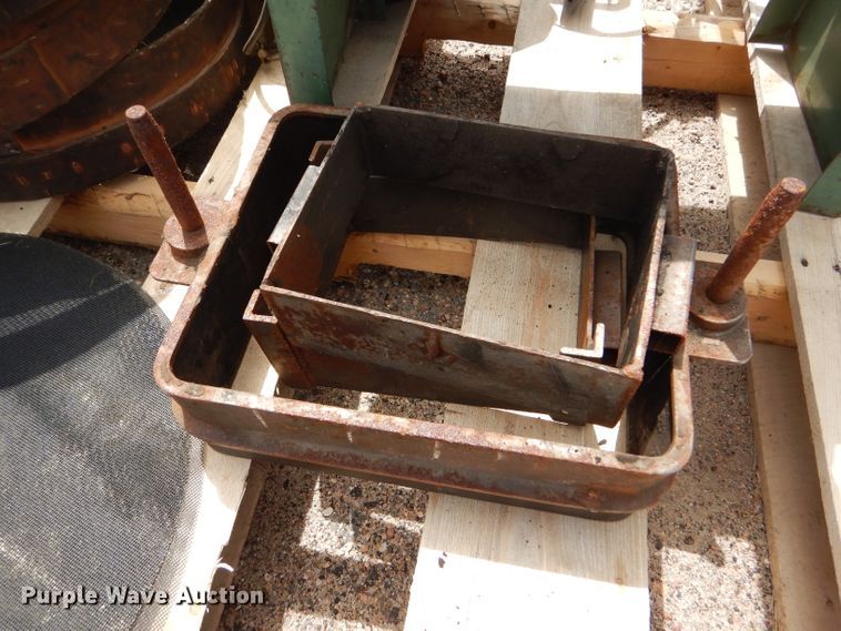 image for item FT9641 Johnson F-900 foundry