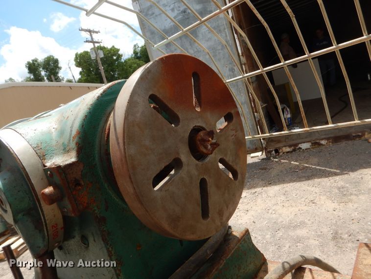 image for item FT9642 Powermatic 90 wood lathe