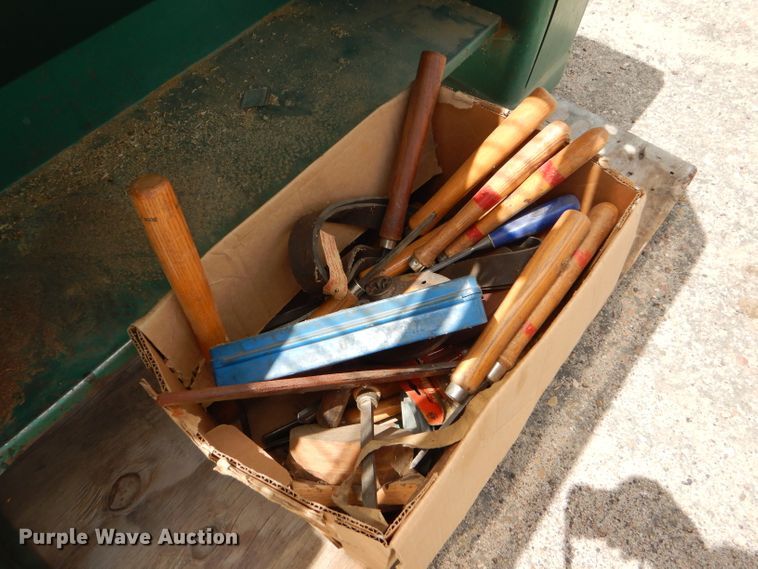 image for item FT9642 Powermatic 90 wood lathe