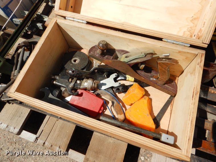 image for item FT9645 Tools