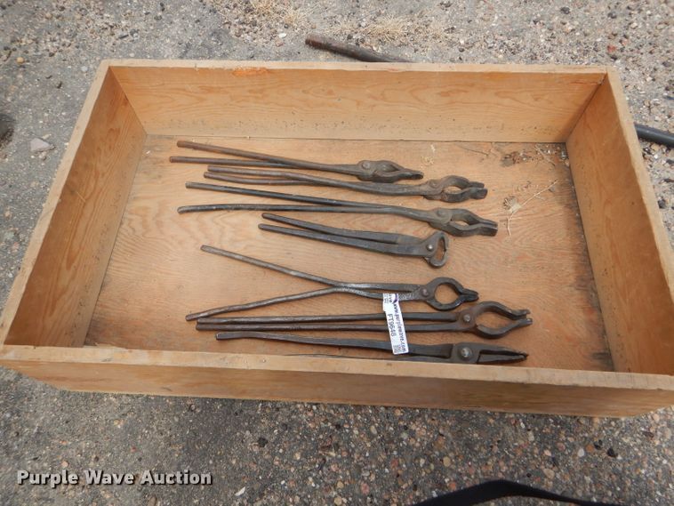 image for item FT9648 Blacksmith tools