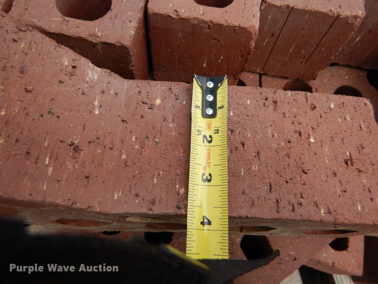 image for item FT9650 Approximately 200 angled red bricks