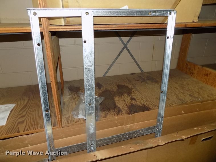 image for item G1825 General Dynamics SATCOM non-penetrating mast mount