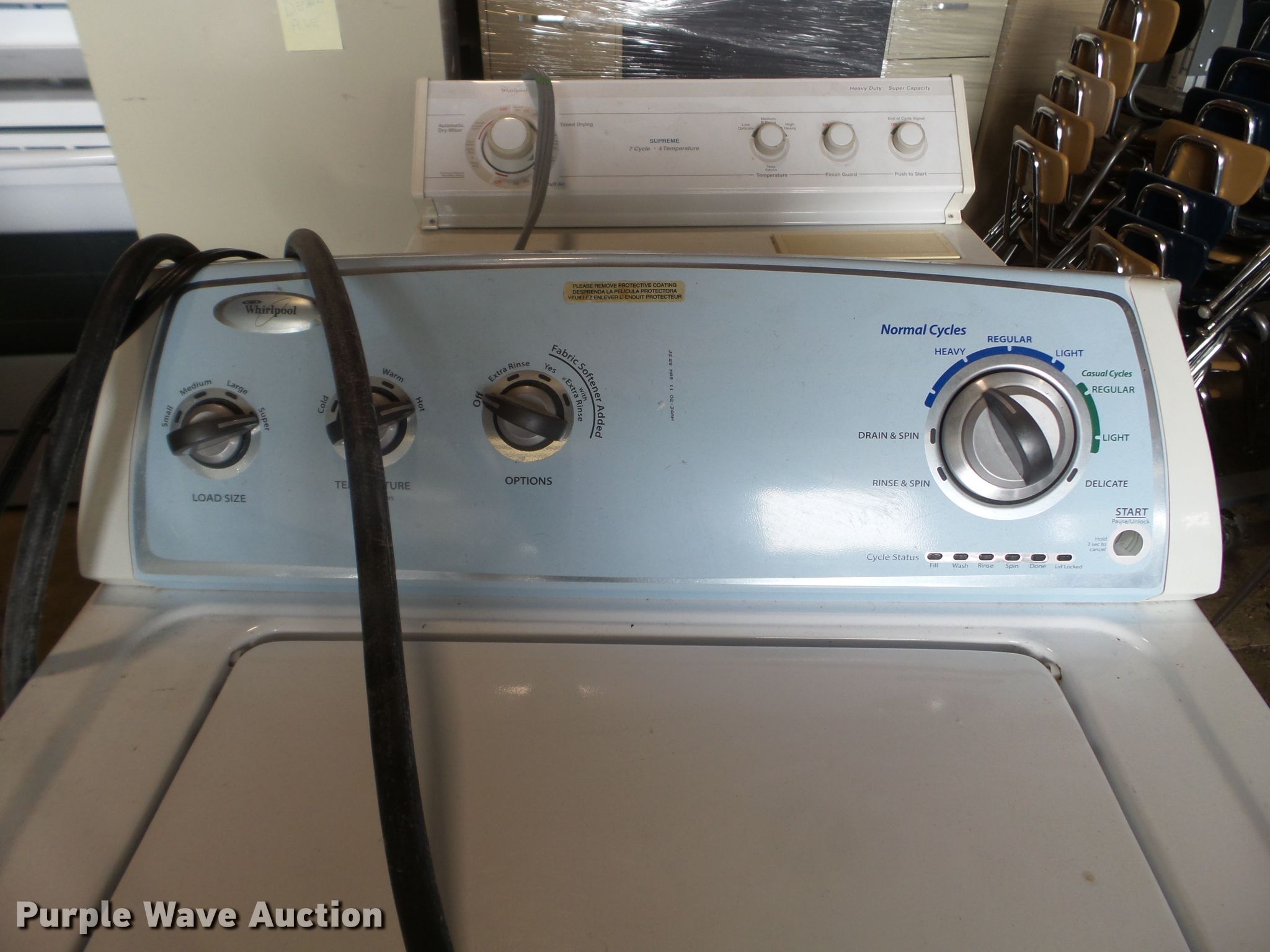 Appliances in Des Moines, IA Item FM9405 sold Purple Wave