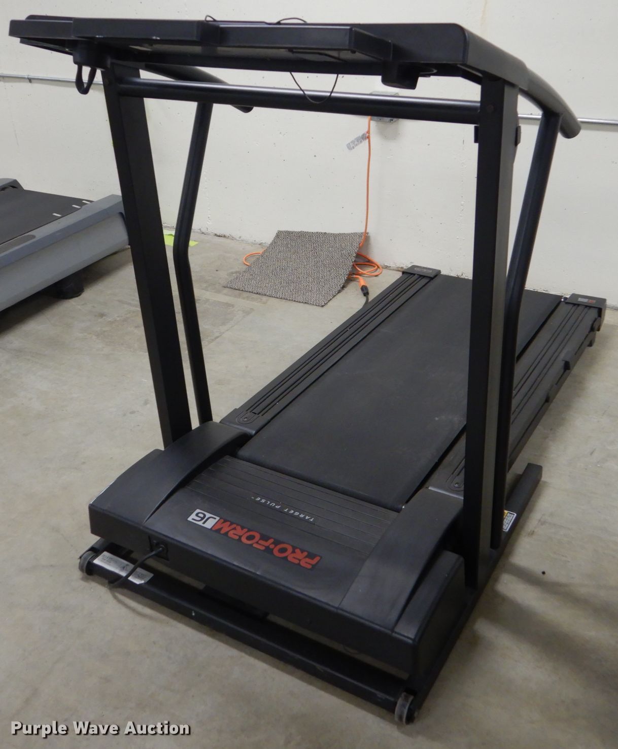 Pro Form J6 treadmill in Des Moines, IA Item FM9458 sold Purple Wave