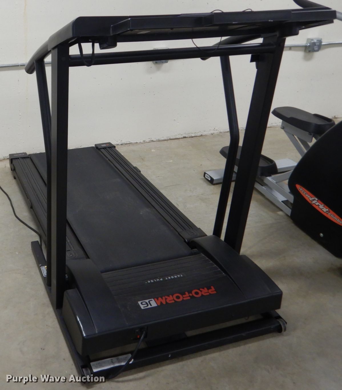 Pro Form J6 treadmill in Des Moines, IA Item FM9458 sold Purple Wave