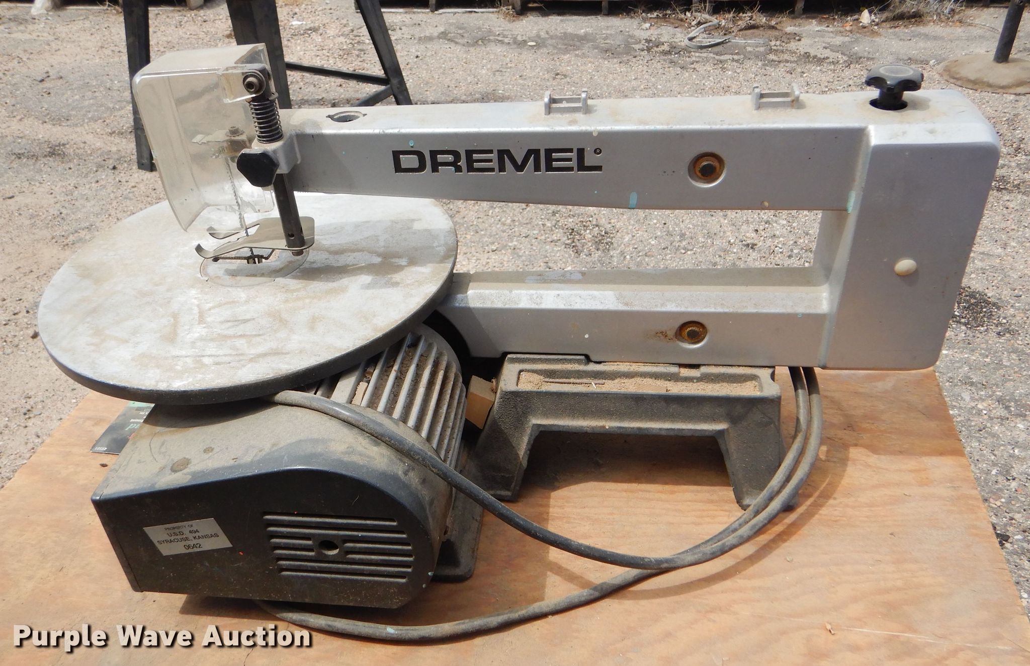 Dremel 1671 scroll saw in Syracuse, KS Item FT9649 sold Purple Wave
