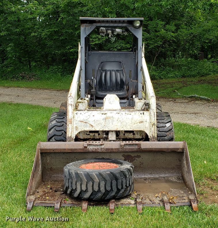 image for item AN9435 1986 Bobcat 843 skid steer