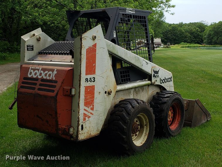 image for item AN9435 1986 Bobcat 843 skid steer