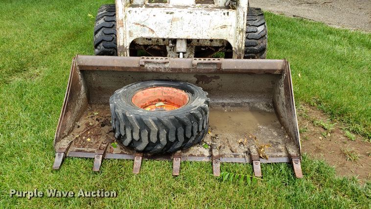 image for item AN9435 1986 Bobcat 843 skid steer