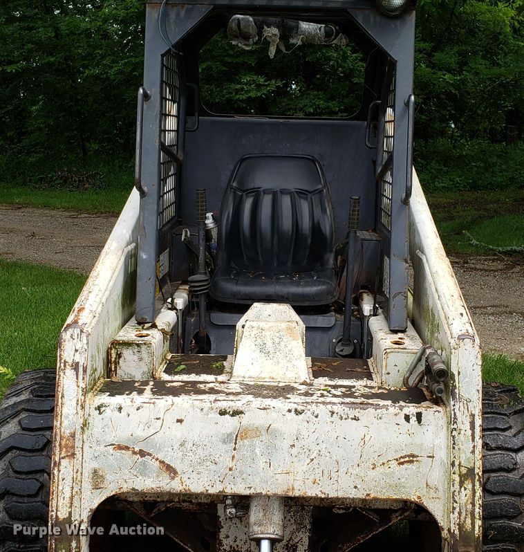 image for item AN9435 1986 Bobcat 843 skid steer