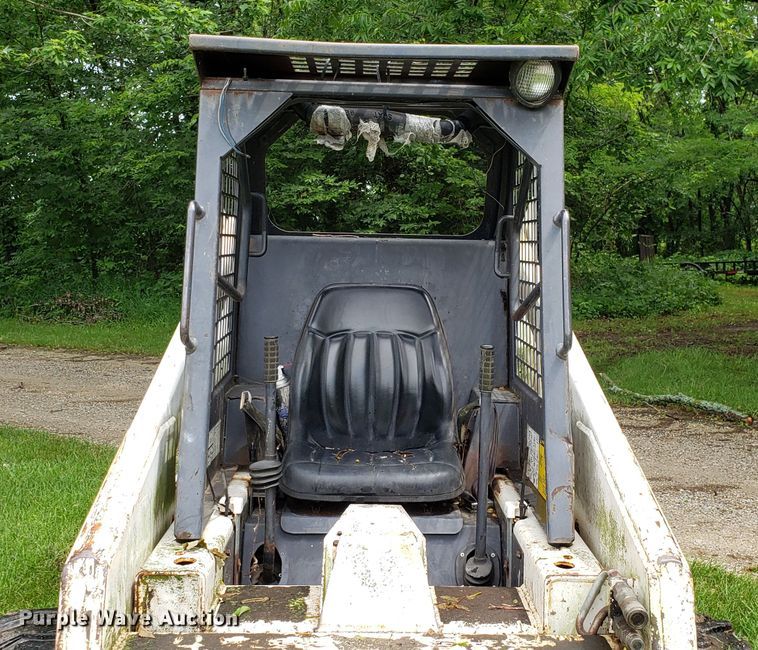 image for item AN9435 1986 Bobcat 843 skid steer