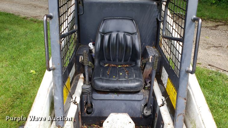 image for item AN9435 1986 Bobcat 843 skid steer