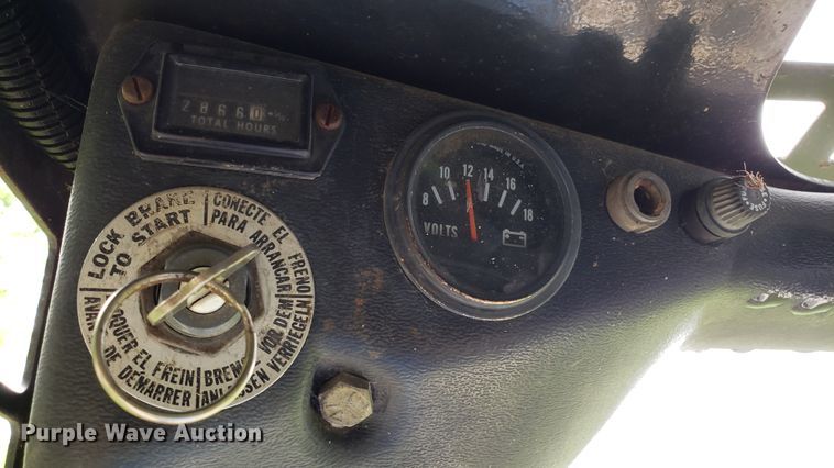 image for item AN9435 1986 Bobcat 843 skid steer