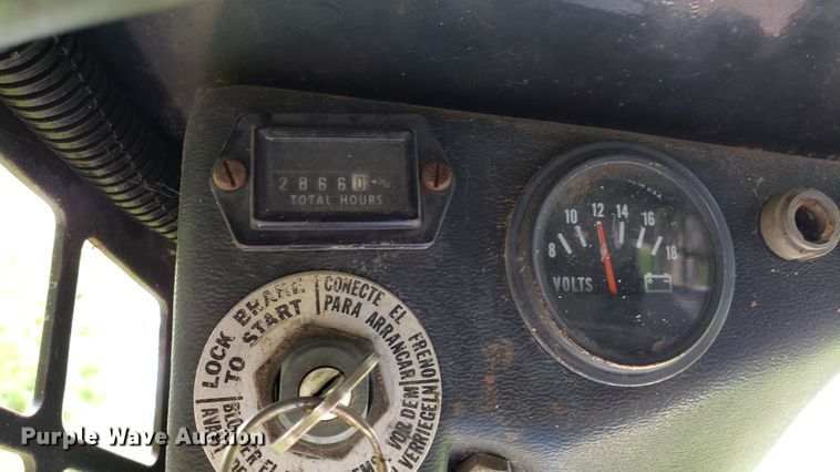 image for item AN9435 1986 Bobcat 843 skid steer