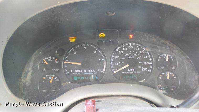 image for item BL9033 2001 Chevrolet S10 pickup truck