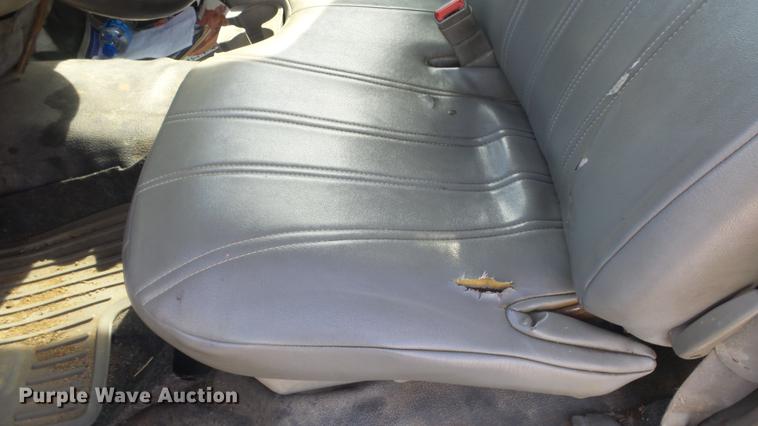 image for item BL9033 2001 Chevrolet S10 pickup truck