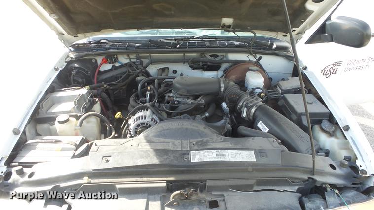 image for item BL9033 2001 Chevrolet S10 pickup truck