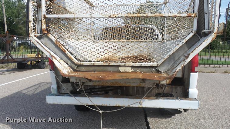 image for item BL9033 2001 Chevrolet S10 pickup truck