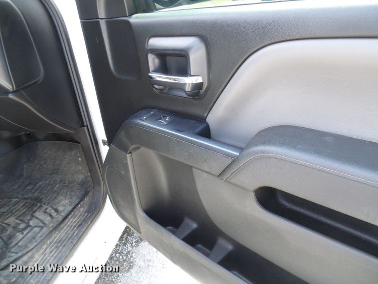 image for item DB2208 2014 Chevrolet Silverado 1500 Crew Cab pickup truck