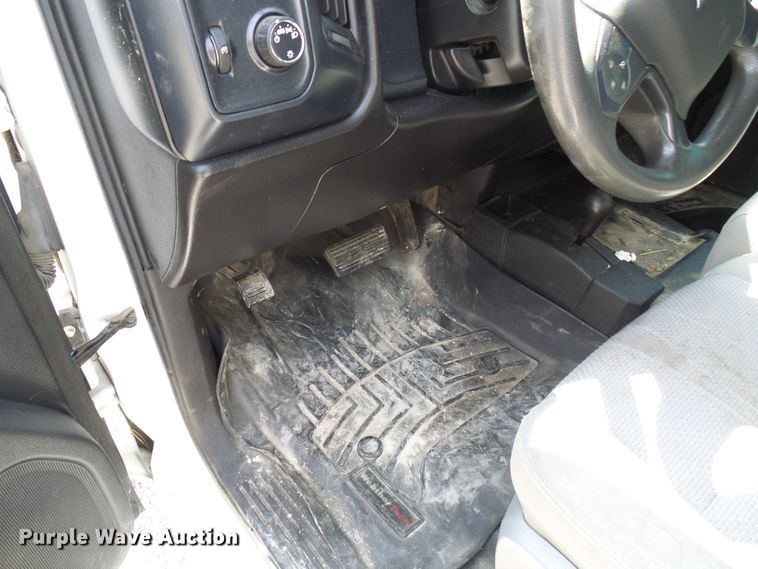 image for item DB2208 2014 Chevrolet Silverado 1500 Crew Cab pickup truck