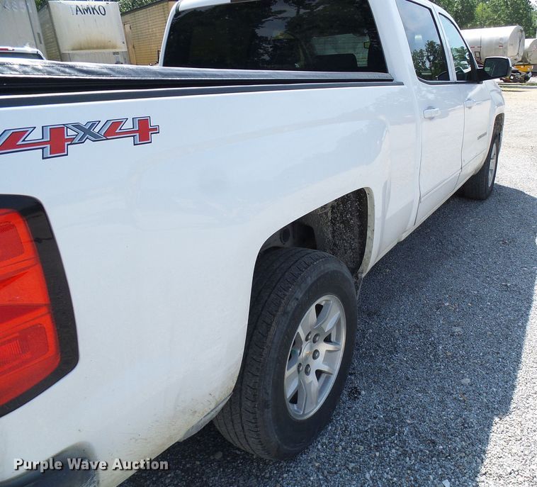 image for item DB2209 2015 Chevrolet Silverado 1500 Crew Cab pickup truck