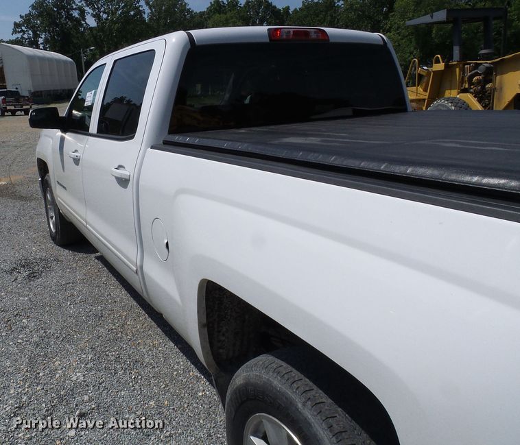 image for item DB2209 2015 Chevrolet Silverado 1500 Crew Cab pickup truck