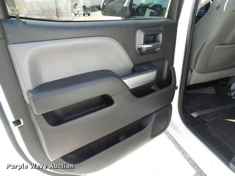 image for item DB2209 2015 Chevrolet Silverado 1500 Crew Cab pickup truck