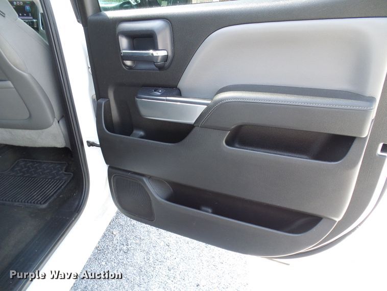 image for item DB2209 2015 Chevrolet Silverado 1500 Crew Cab pickup truck