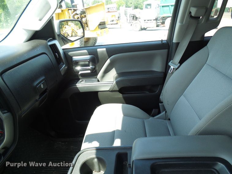 image for item DB2209 2015 Chevrolet Silverado 1500 Crew Cab pickup truck