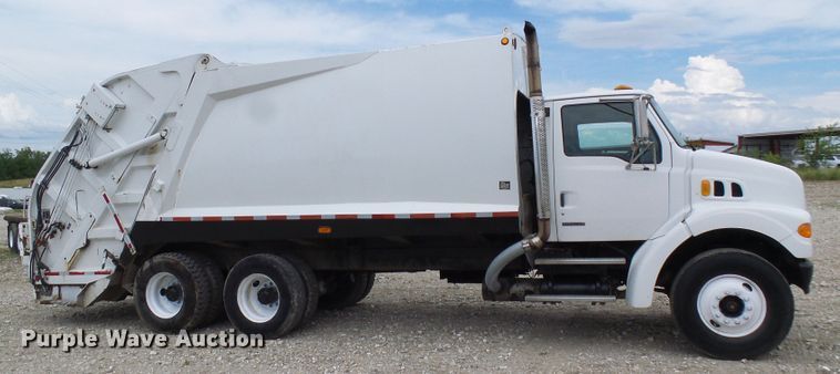 image for item DB2237 2005 Sterling L-Line refuse truck