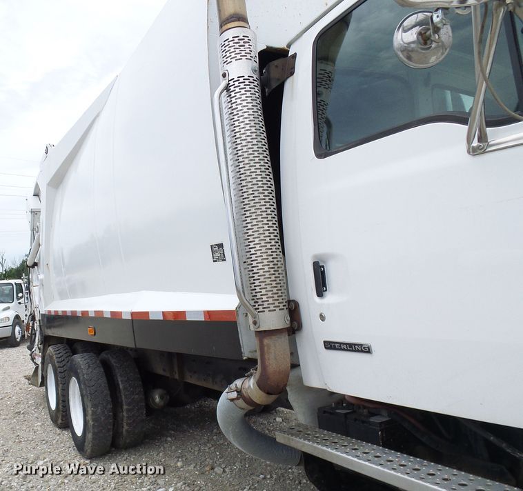 image for item DB2237 2005 Sterling L-Line refuse truck