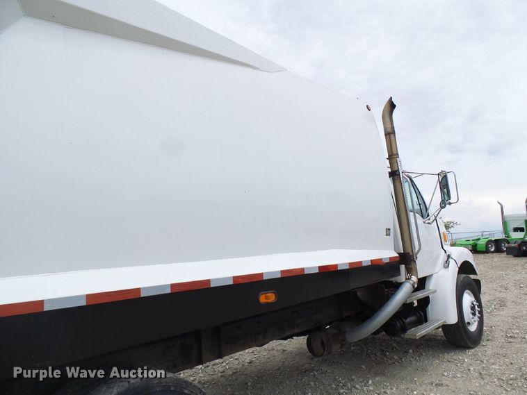 image for item DB2237 2005 Sterling L-Line refuse truck